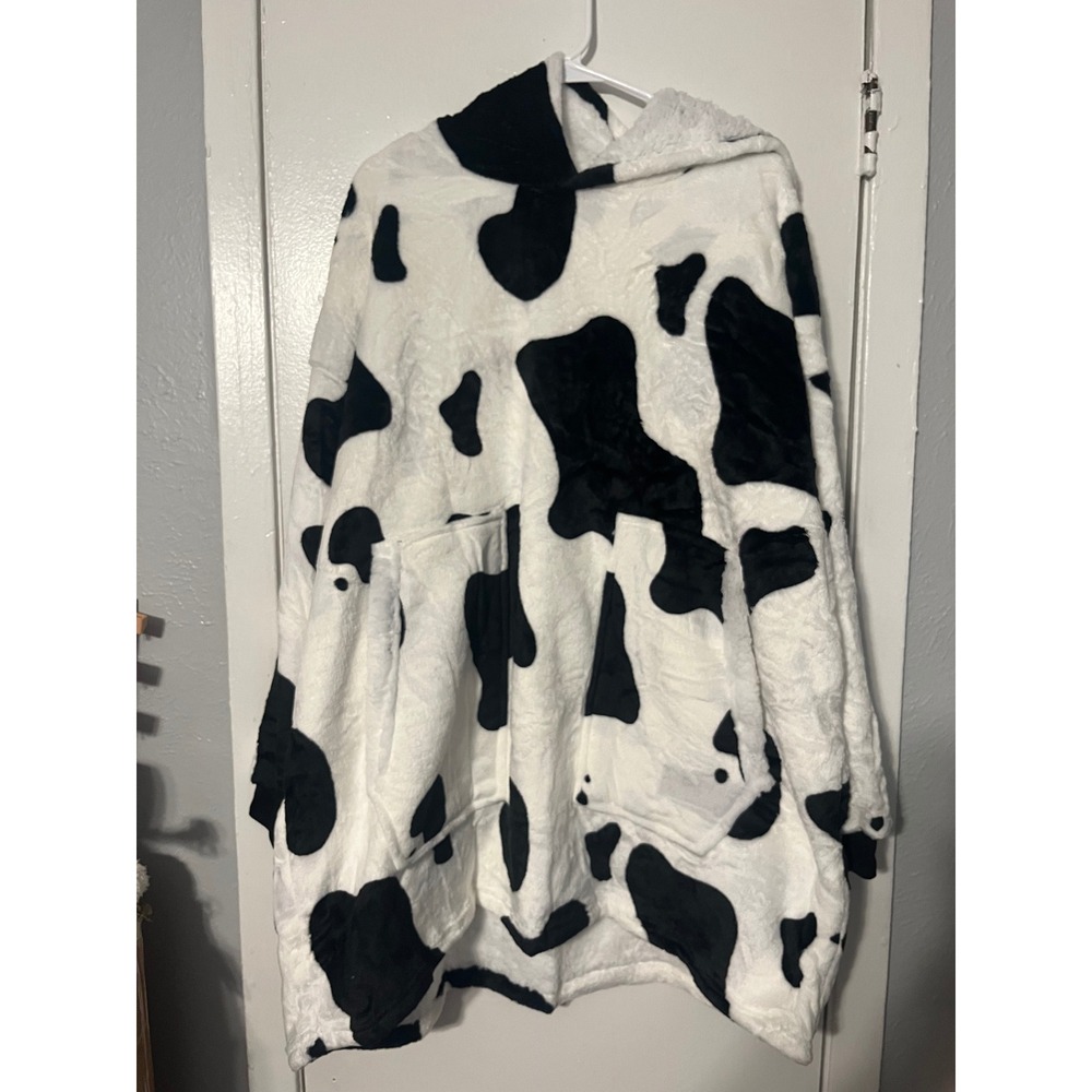 Livhil Wearable Blanket Hoodie Cow Print Oversized Plush Fleece Sherpa Hooded